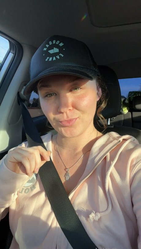 courtneylynnfree model hd photos