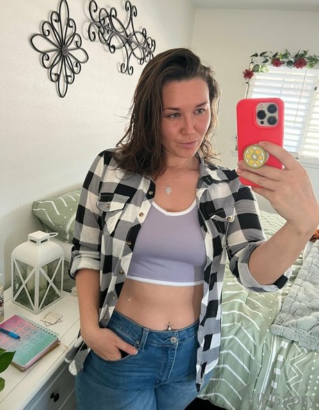 courtneylynnfree pretty star pictures