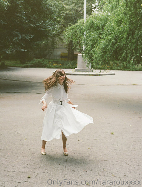 liararouxxxx hd model images