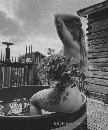 Iida Ketola sexy actress galleries