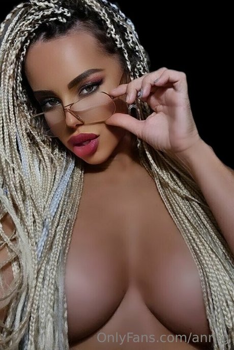 Ann G model porn pic
