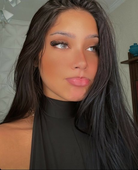 Ya Malb pretty actress galleries