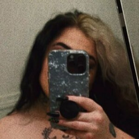 khaosthequeen pretty pornstar pic