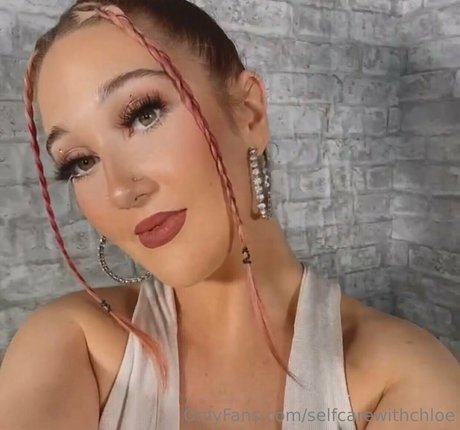 selfcarewithchloe star sexy pics