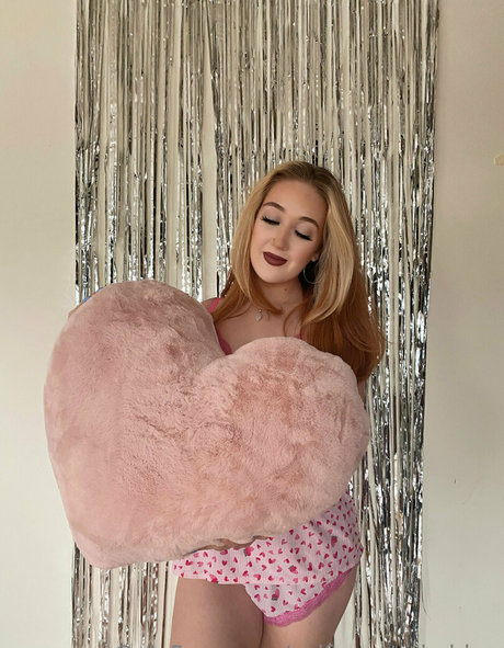 selfcarewithchloe perfect pornstar pics