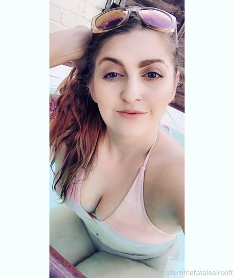 Femmefataleairsoft xxx model img