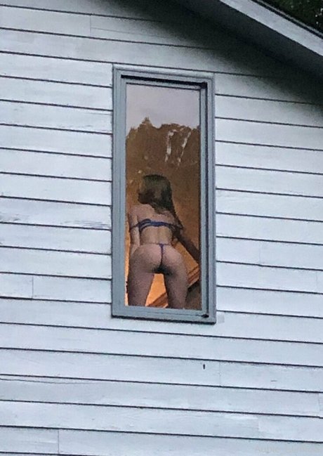 aubiegfree model adult pics