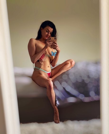 Mia Snow_ model xxx images