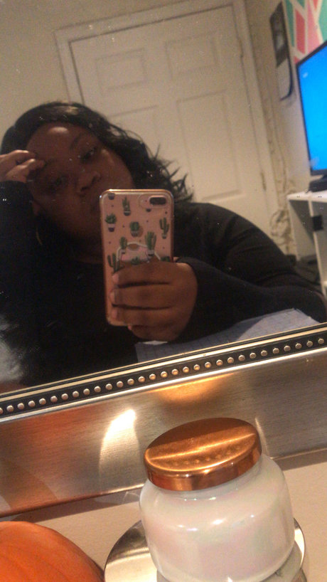 Senpai beautiful model photo