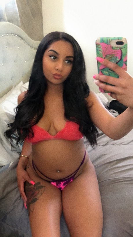 Bella Boo star adult pictures