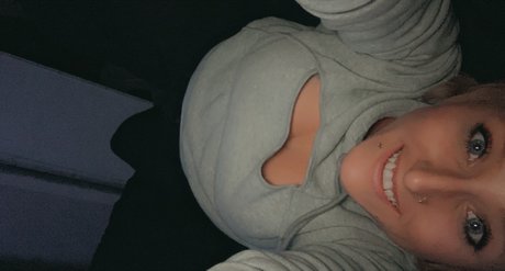 Bella Parsons sex model images