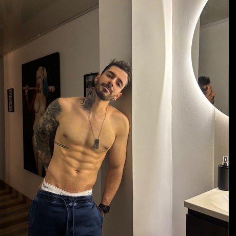 Mike Zander adult model galleries