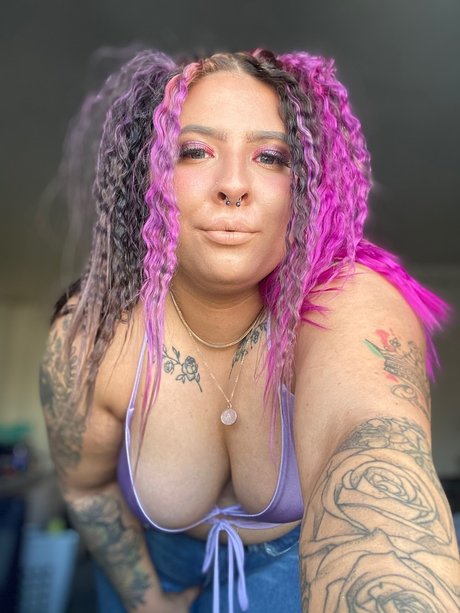 CHARLOTTE DAVIS nude actress photos