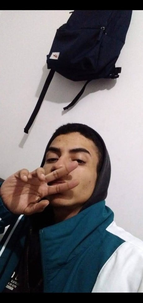 Cat Cash model high quality pictures