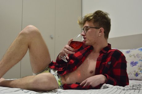 Catalin_ nude star img