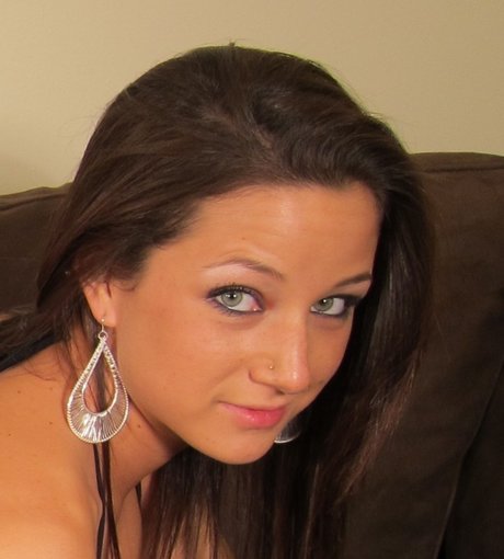 Charity Bangs Free perfect actress photos