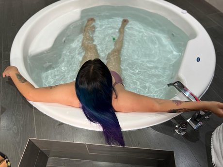 Michelle LP sexy pornstar gallery