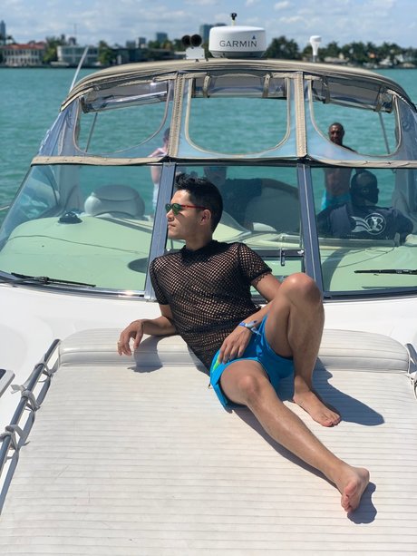 Michael Dejano star nude img