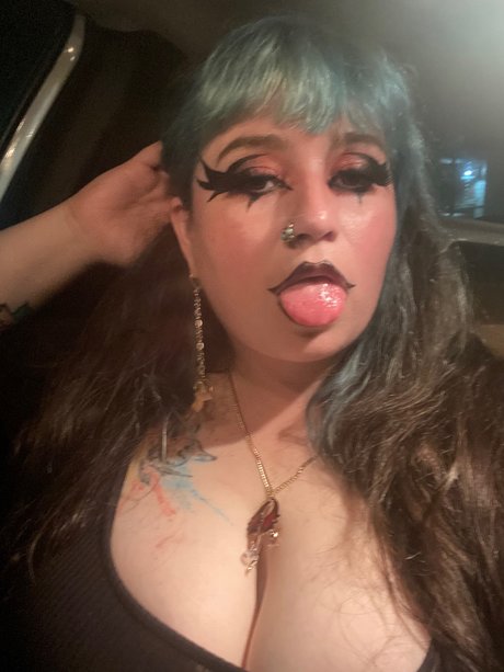 Juni_ exclusive pornstar picture