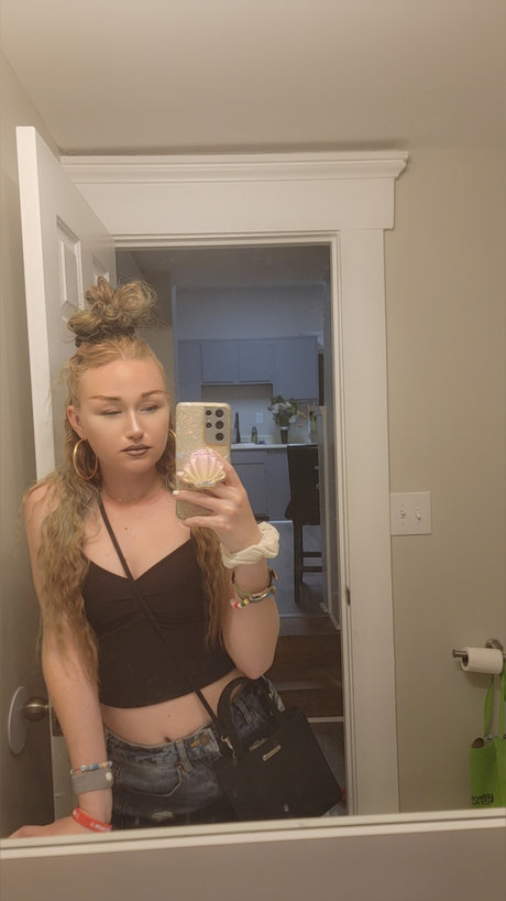 _minimarshaneale_ model nice photos