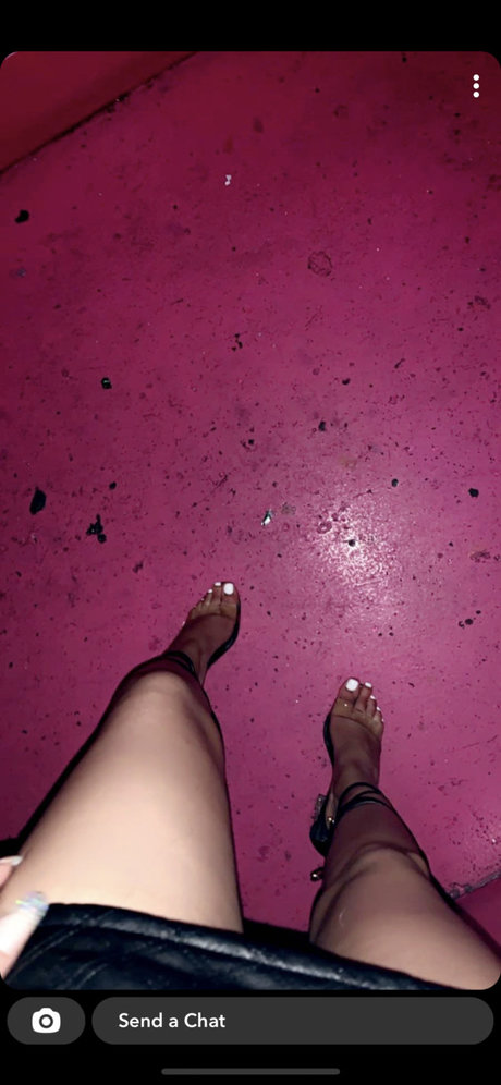 Minic33 nude model img