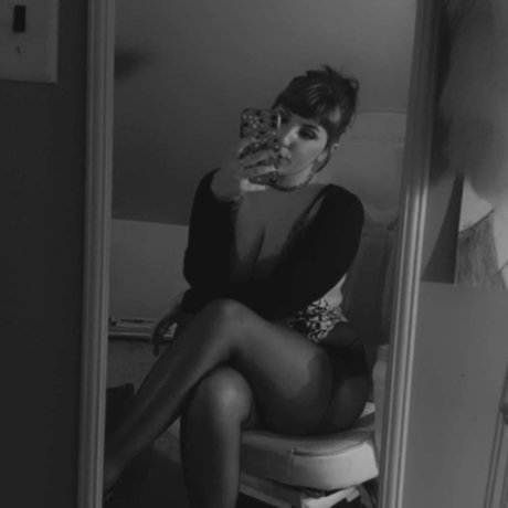 da milkiest exclusive model pics