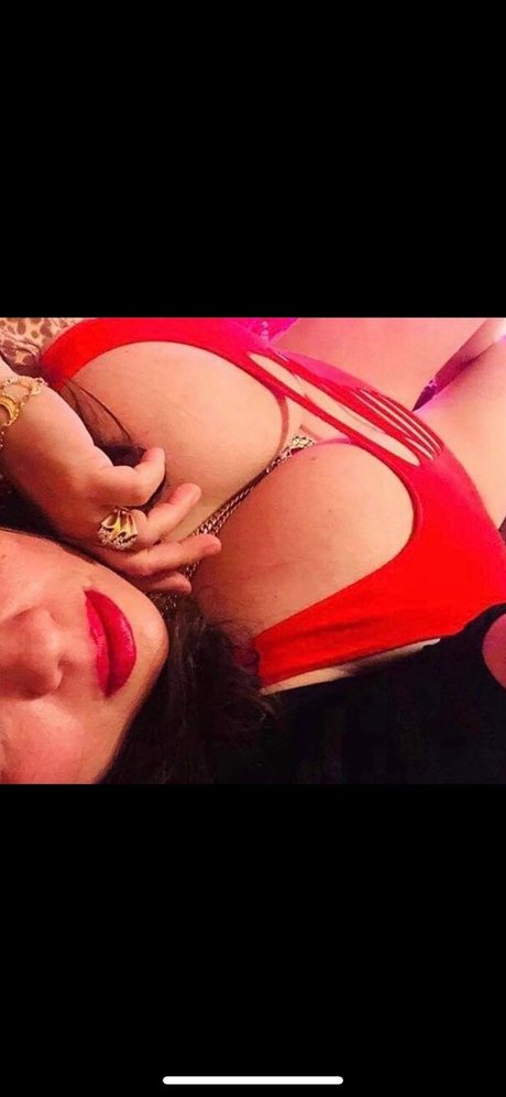 Chanel G_ art star pictures