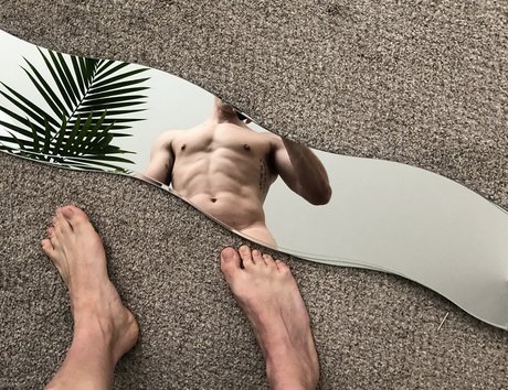 _iv n Real adult model picture