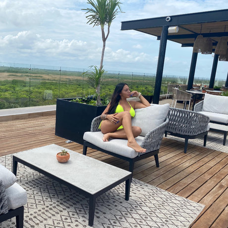 Milibabys model adult gallery