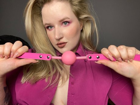 Miss Cinder pornstar beautiful photos