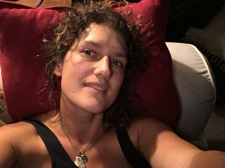 Miss Ces nice model pic