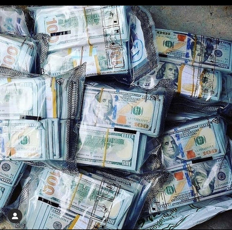 MissBadu best model photos