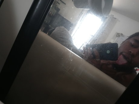 David Lewis model exclusive pics