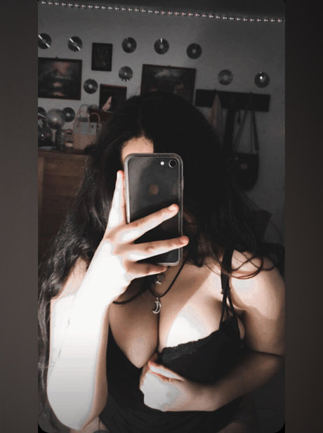 _Fhany_ adult star photo