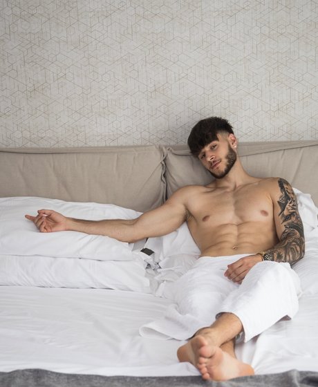 Mirko Di Giulio naked actress image