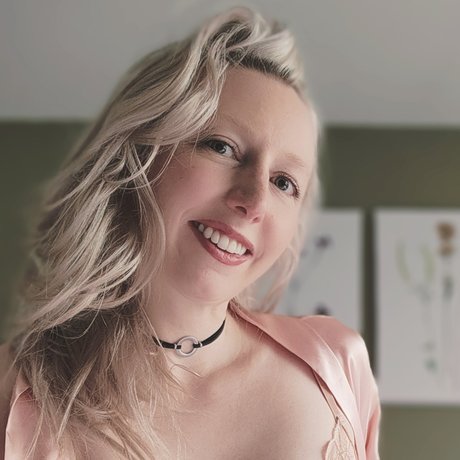 Mira VIP_ sexy pornstar gallery