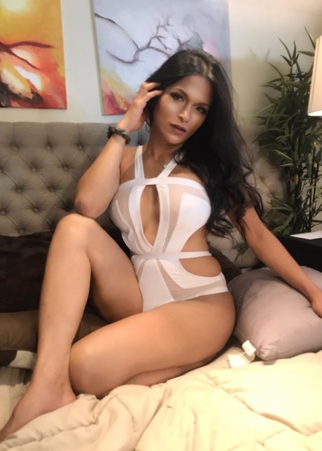 Nikki Ong model beautiful archive