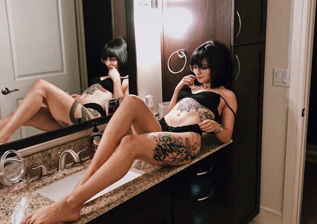 MissKiing Free pornstar best pics