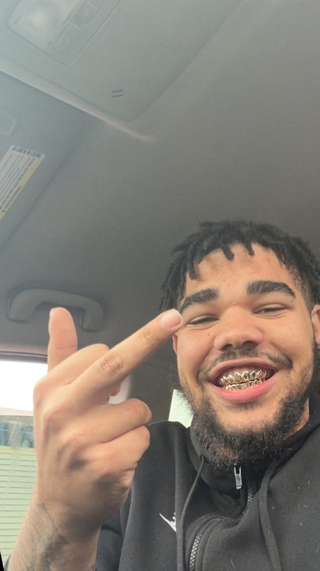 Givenchy Kaleb pornstar sexy pictures