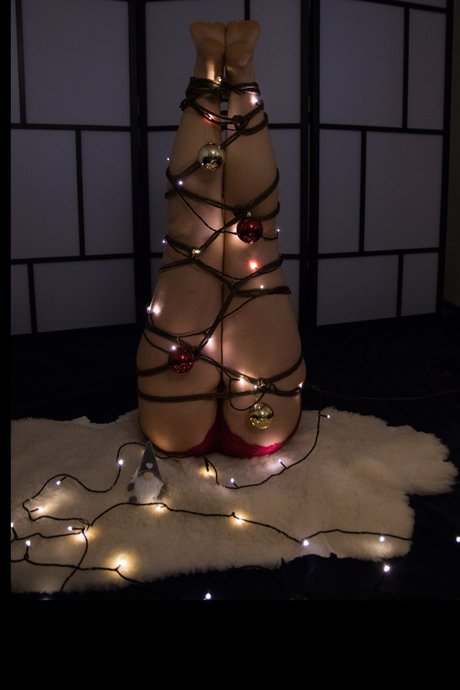 JenyBunny model erotic pics