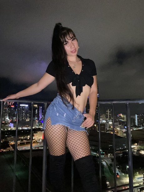 Candy Delicious_ model sexy galleries