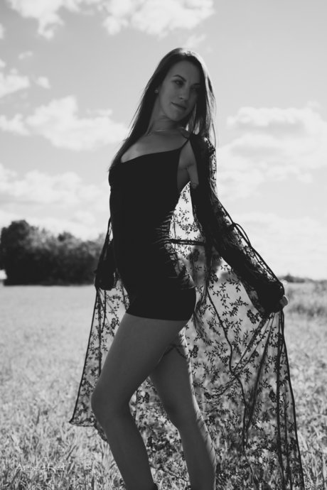 Jessica ML star nude picture