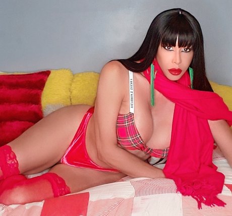 Celine Cavalli nude pornstar images