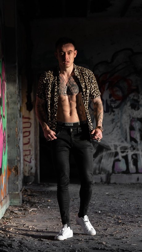 Jayshredd model beautiful images