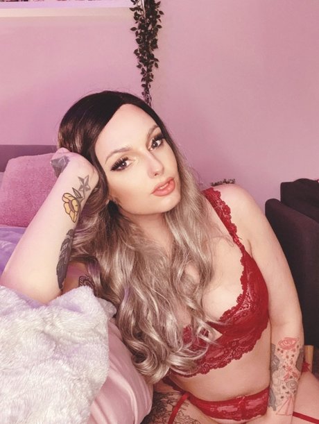 Hannah Danana model pretty images