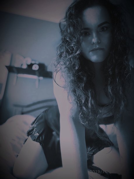 Isis Cobe pornstar erotic pic