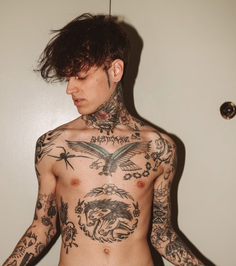 Aaron_ model nude photos