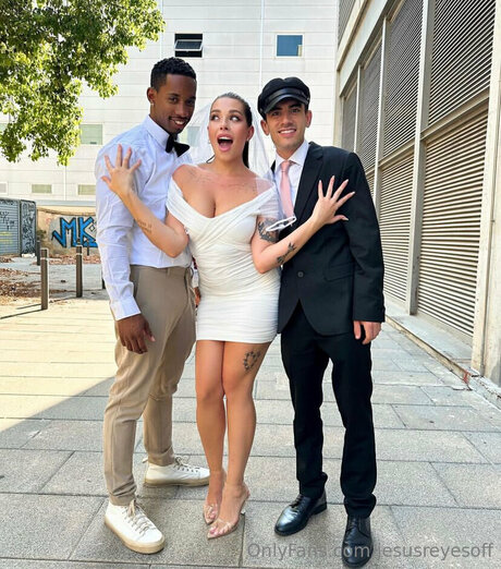 Jes s Reyes_ hot star pics