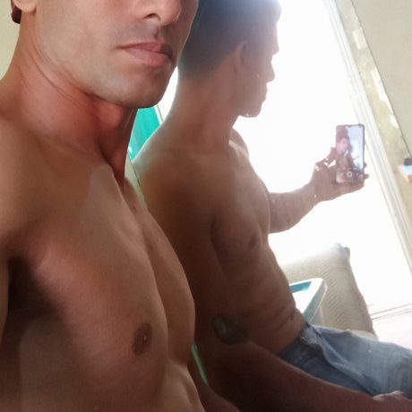 hot geral1479_ porn model photos