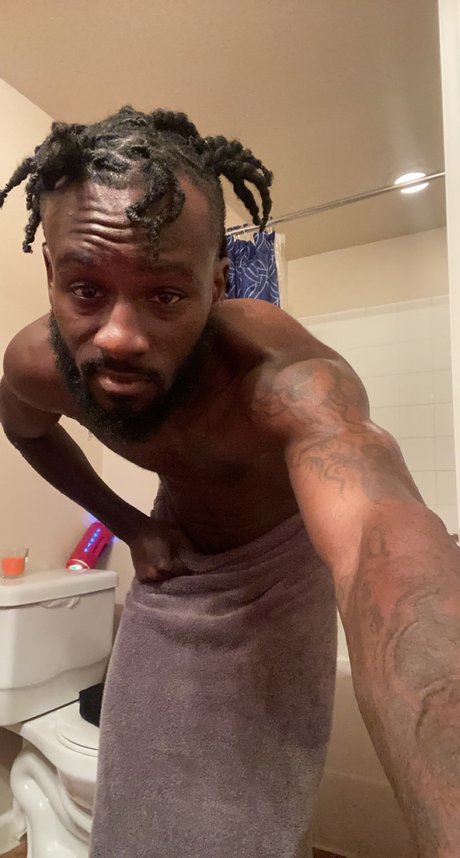 Russell da luv muscle pornstar nude picture